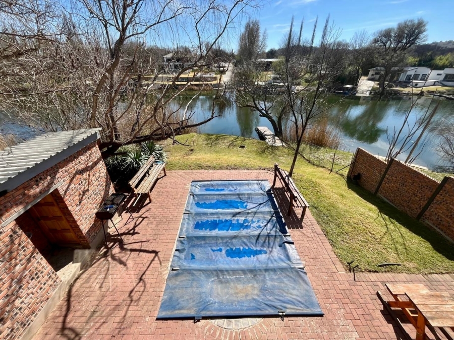 6 Bedroom Property for Sale in Maselspoort Free State